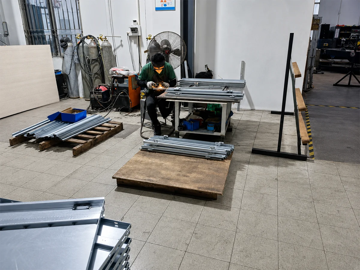 Protective welding of a stainless steel enclosure assembly